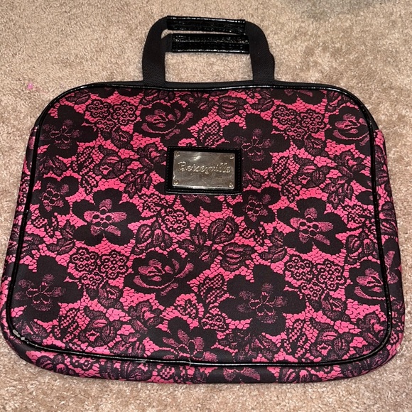 Betsey Johnson Bags Betsey Johnson Betseyville Lace Print Laptop